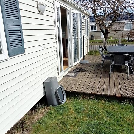 Stacaravan Bredene Met Tuin Nr 2126 Exteriér fotografie